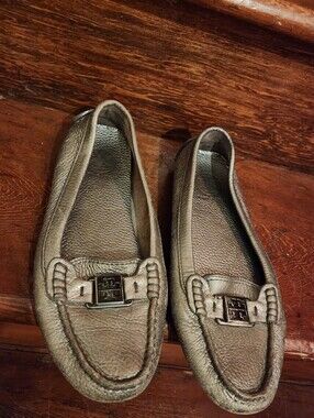 Tory Burch Kendrick Pewter Leather Driving Moc Loafers Shoes Womens Size 8